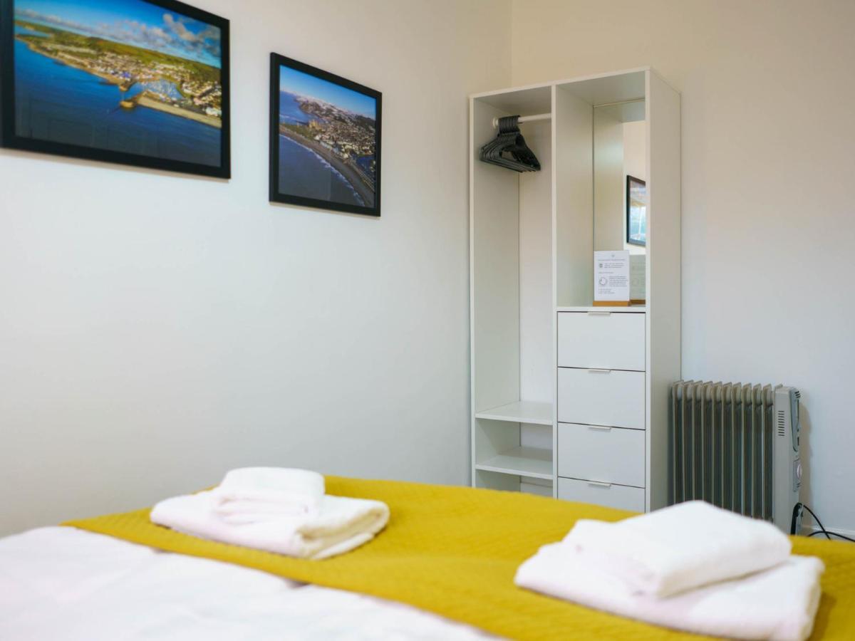 Pass The Keys Modern 2 Bed Flat Overlooking Aberaeron Harbour Kültér fotó