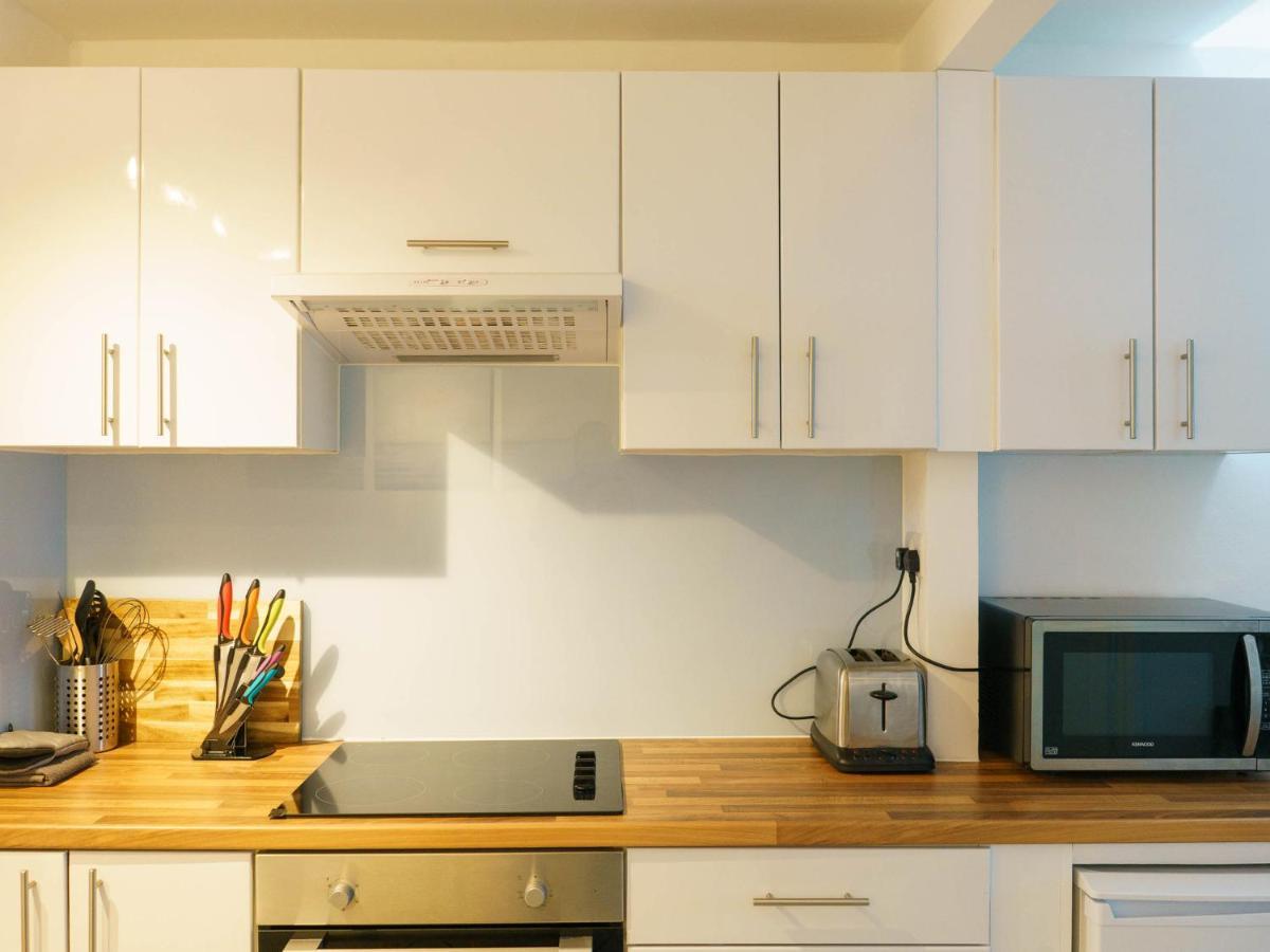 Pass The Keys Modern 2 Bed Flat Overlooking Aberaeron Harbour Kültér fotó