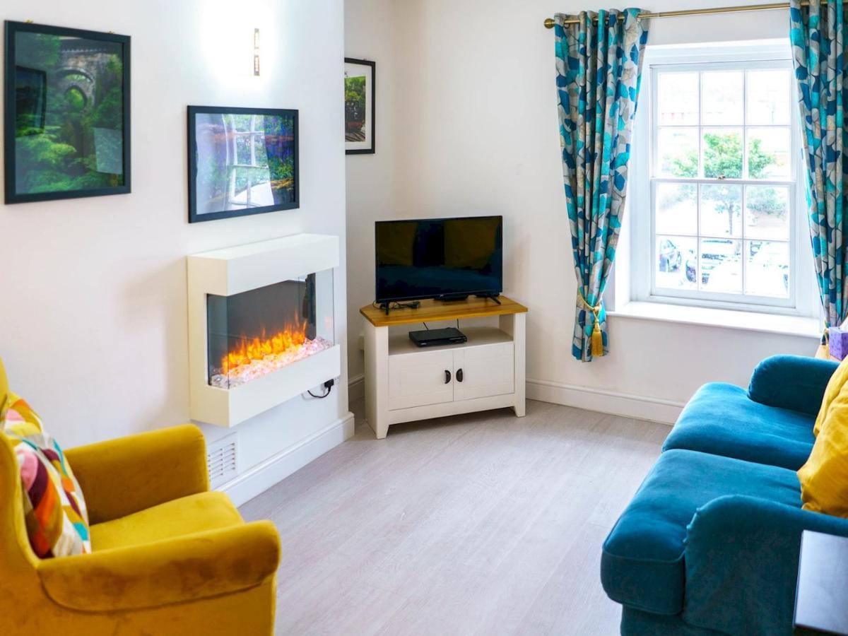 Pass The Keys Modern 2 Bed Flat Overlooking Aberaeron Harbour Kültér fotó